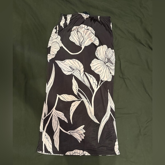 NWOT - ASOS DESIGN - Slinky Assymetric Top and Maxi Skirt Set - M - Picture 7 of 10